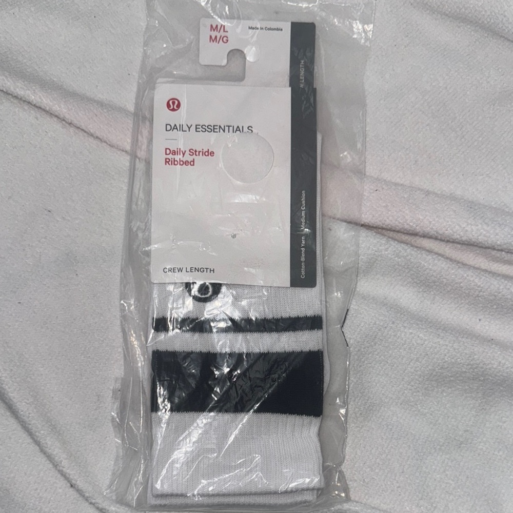 Lululemon Daily Stride Ribbed Socks Crew Length *NWT